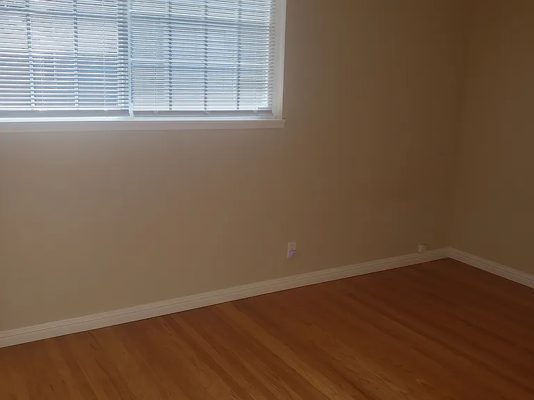 683 McCarty Ave — Photo 7