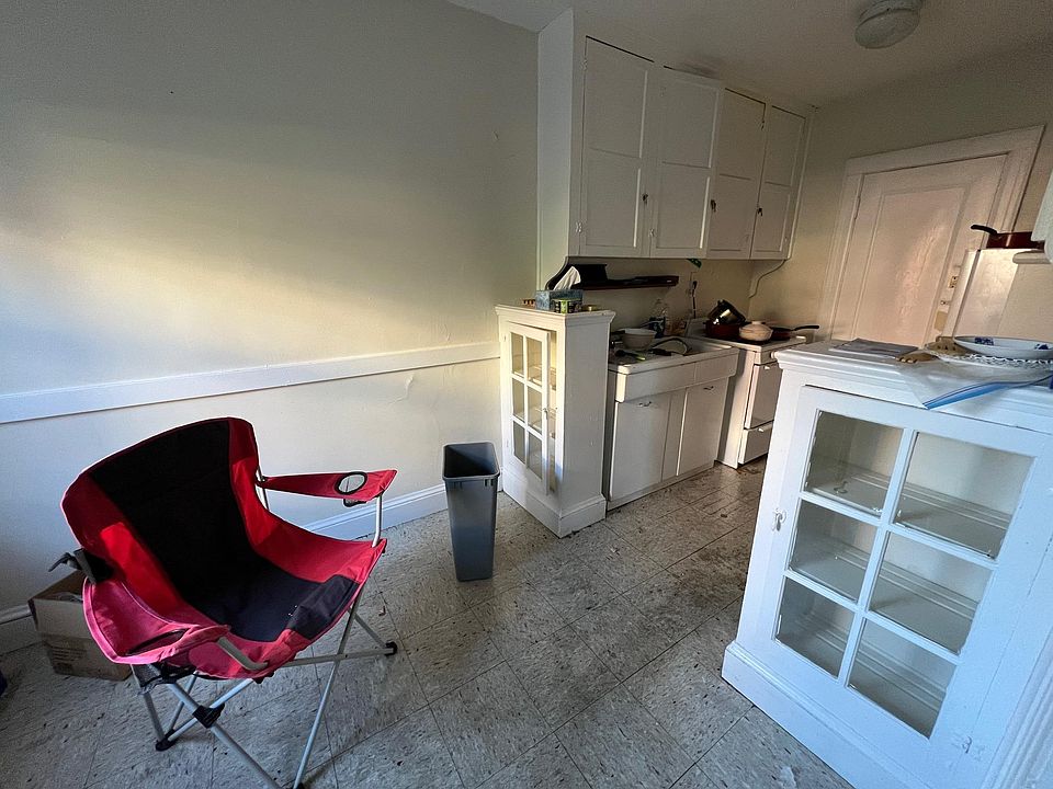 1st image of 2045A Commonwealth Ave #23