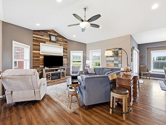 5th image of 1406 W Summerwood Trl