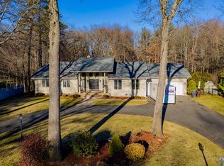 52 Marla Cir, Westfield, MA 01085