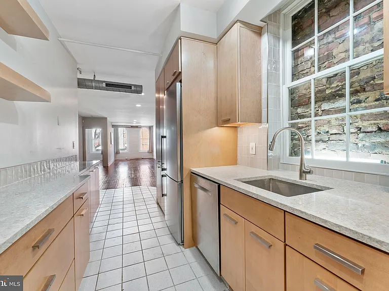 28 E Patrick St #1 — Photo 13