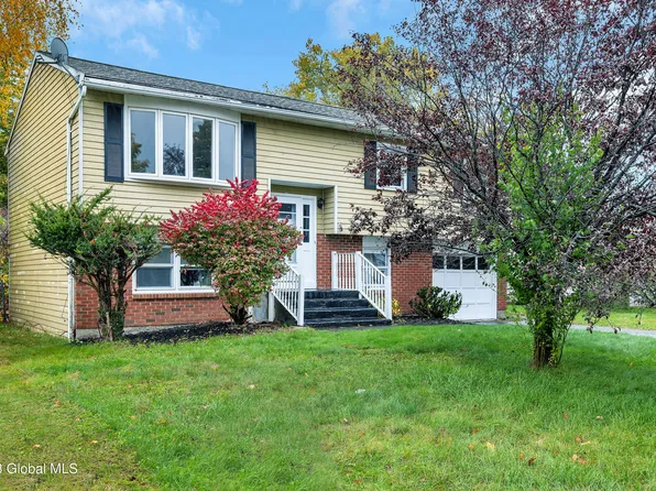 19 Donegal Avenue, Troy, NY 12180