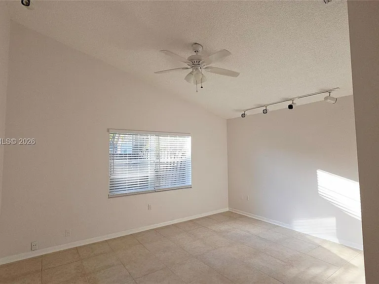 3247 NW 123rd Ave — Photo 11