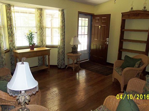 4th image of 4615 Plantain Ave