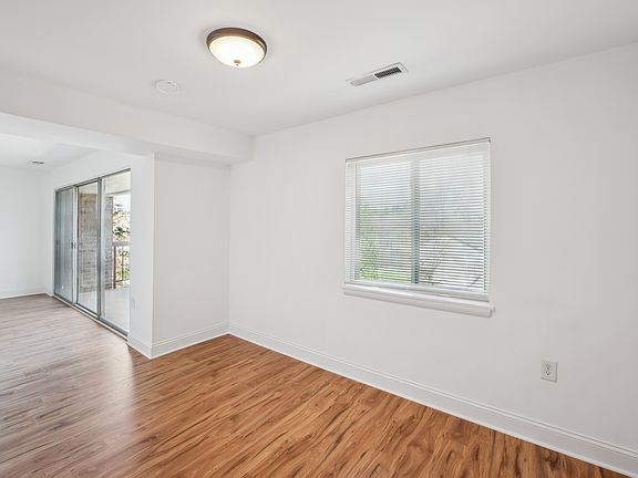 4th image of 18808 Walkers Choice Rd APT 4