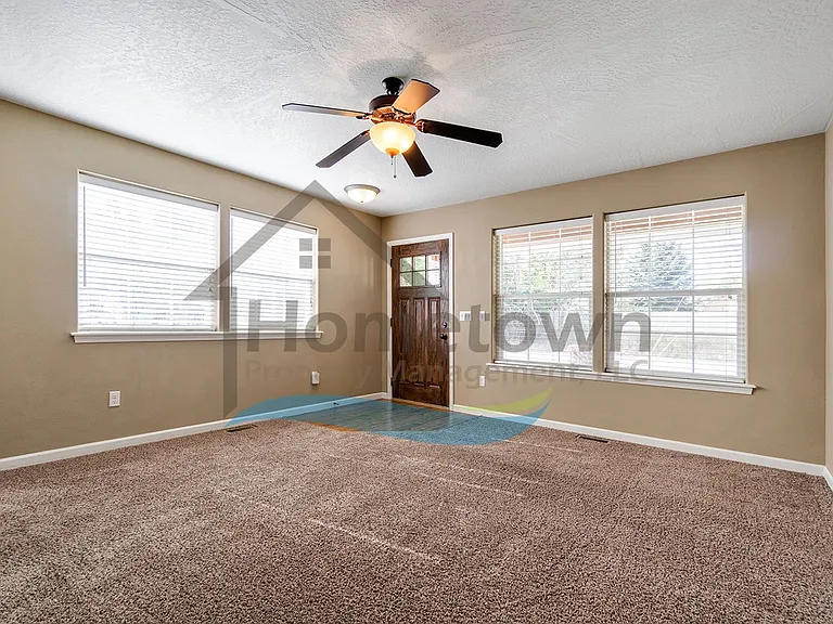 3182 N Honeysuckle Dr — Photo 7
