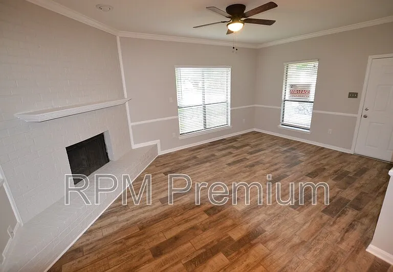 5157 Cumberland Cove Dr — Photo 1
