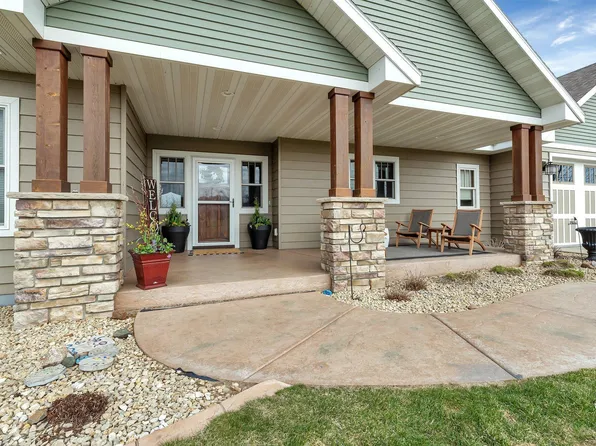 225 Alaina Pl NE, Sauk Rapids, MN 56379