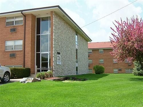 2nd image of 2425 Wesleyan Ave APT 10