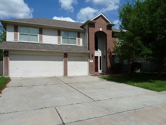 1st image of 931 Bolton Dr