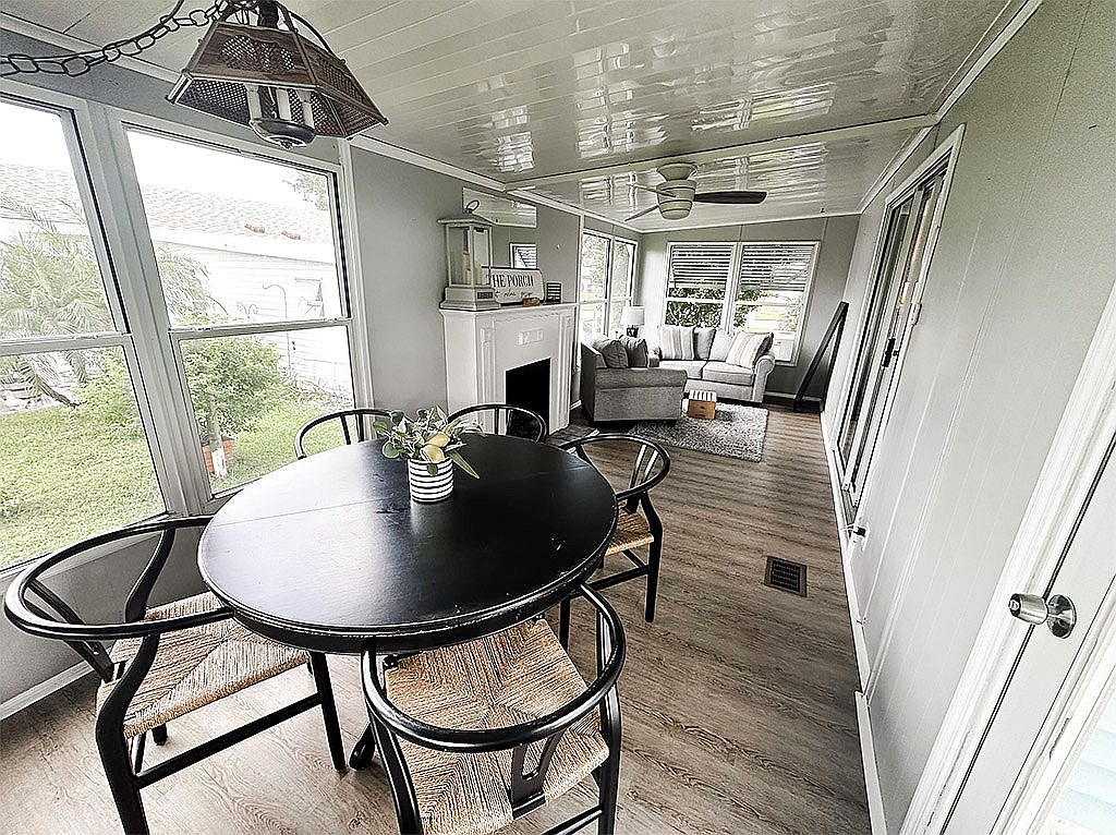 1602 Hilton Head Blvd