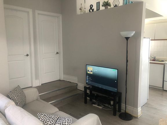 2nd image of 125 E Maitland St #3