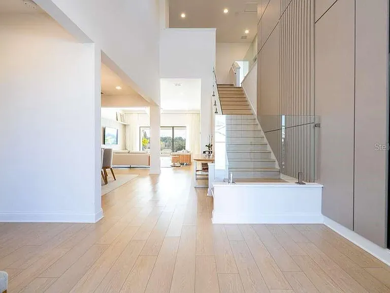 16870 Sanctuary Dr — Photo 27
