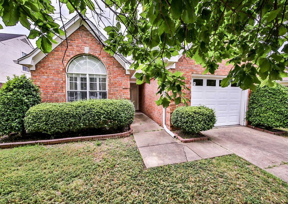 1st image of 8265 Clubview Dr
