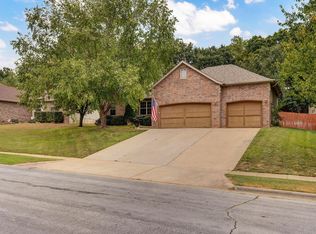 5113 Copper Ridge St, Springfield, MO 65809