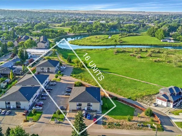 UNIT 3 & 4-825 Gladstone STREET E, Swift Current, SK S9H 5P1