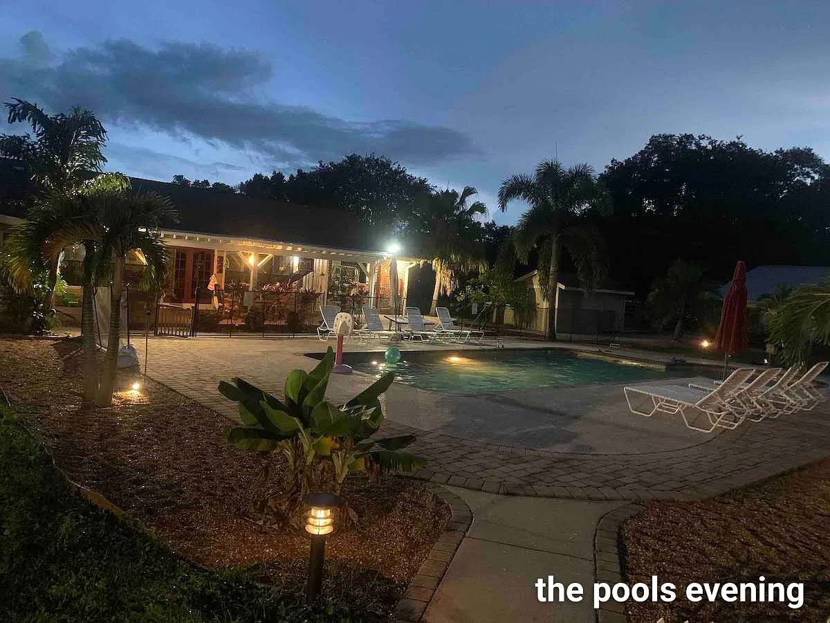 6 bed, 2970 sqft, $4,500 — Photo 4