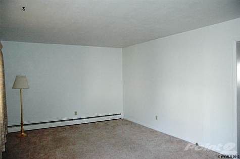 3rd image of 315 Kinnikinnick Dr
