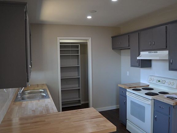 2nd image of 18 Amberwood Dr