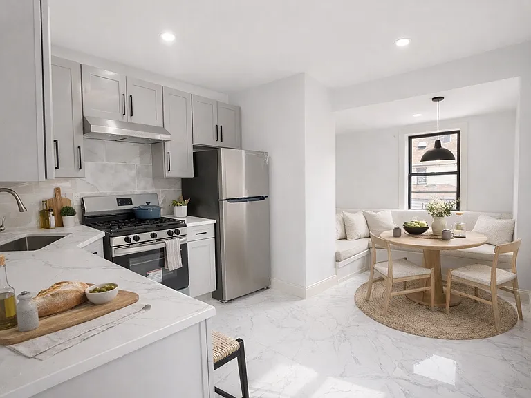 629 E 28th St #2 — Photo 3