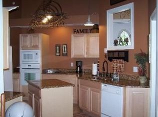 125 Winkle Dr, Hollister, MO 65672