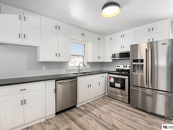4th image of 3211 S 121st St