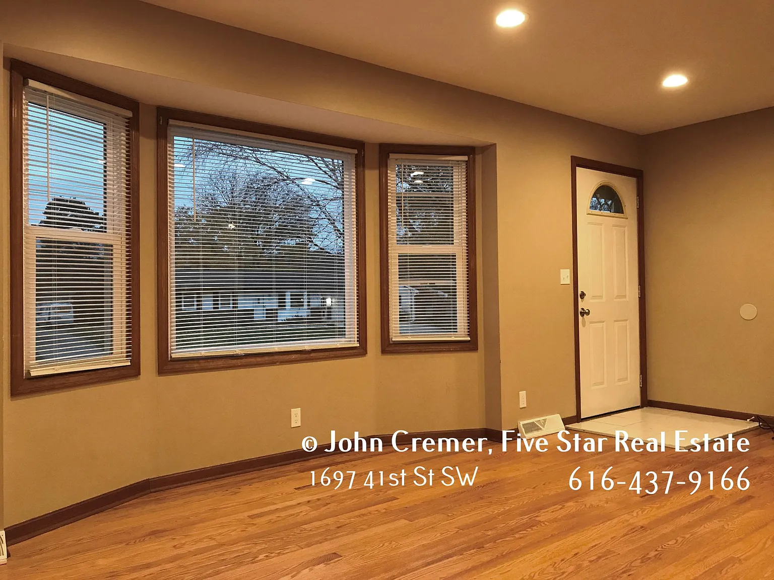 5 bed, 2078 sqft, $2,480 — Photo 3