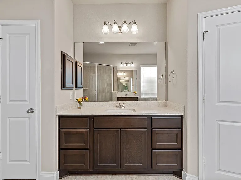 180 Santa Maria St — Photo 17