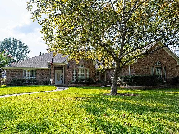 2nd image of 5805 Churchill Dr