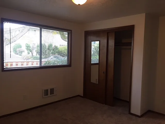 1828-1846 NE Schuyler St #46 — Photo 3