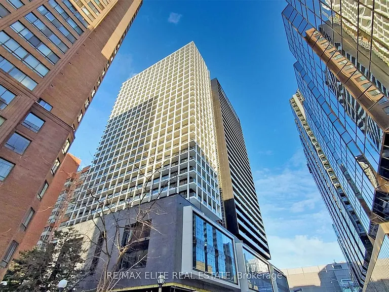 20 Edward St #1307 — Photo 3