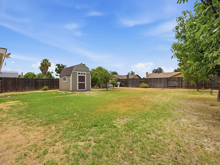 4709 Pinecastle Ave — Photo 37
