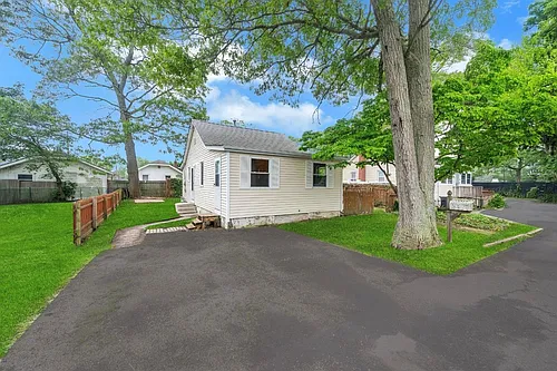 22 Forestview Dr Photo 1