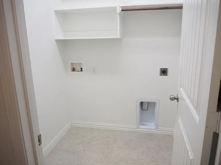 14832 Rocky Face Ln — Photo 34