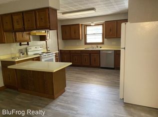 1405 7th Ave SW, Jamestown, ND 58401