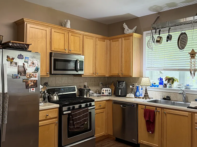 374 Grayson Way #1 — Photo 5