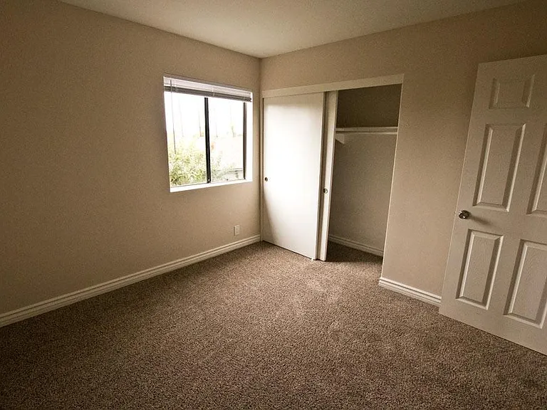 This is the smallest bedroom. 10.4 x 10.1 and the closet is 6'