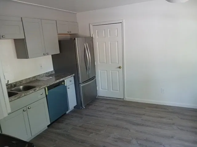 2 bed, 1032 sqft, $2,500 — Photo 3