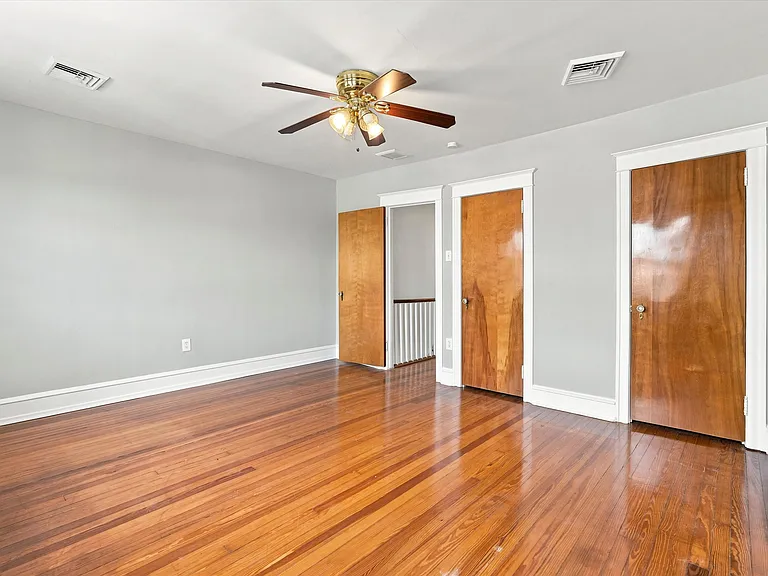 4419 Edgemont St — Photo 19