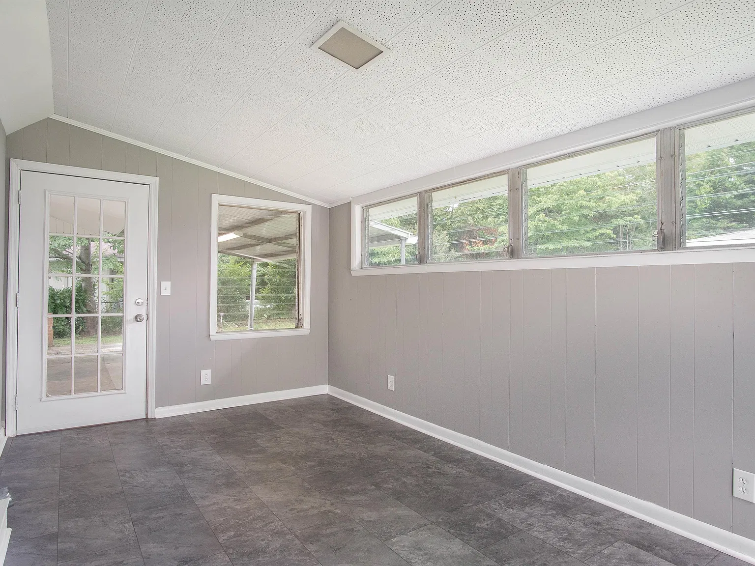 1005 Woodbine Road - 1 — Photo 4