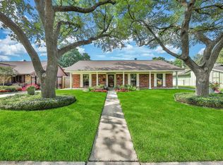 979 Curtin St, Houston, TX 77018