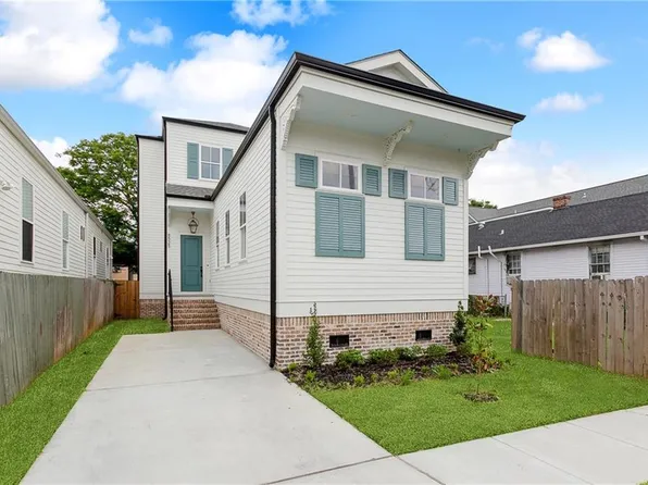 8525 Jeannette St, New Orleans, LA 70118