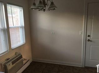 5921 W Fullerton Ave APT 8, Chicago, IL 60639
