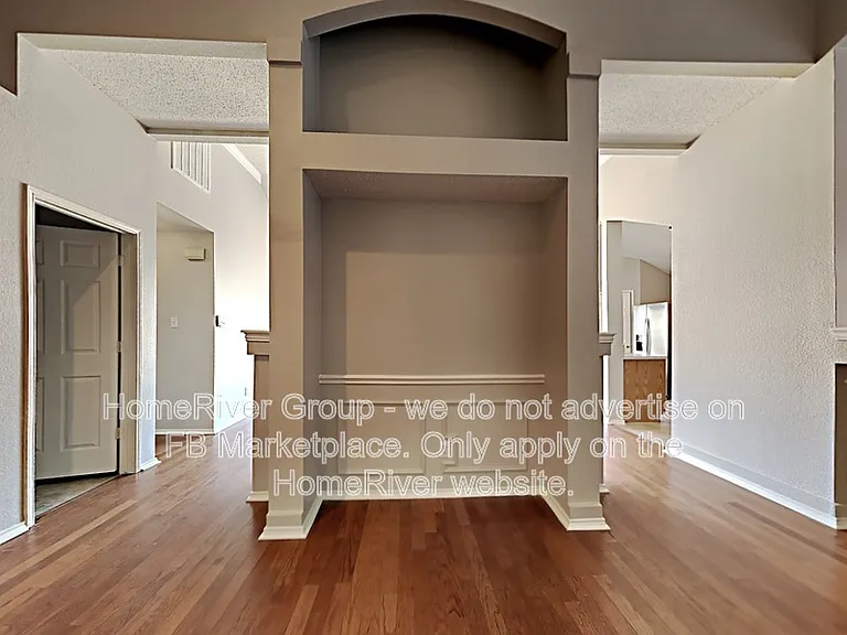 7209 Chaucer Dr — Photo 4