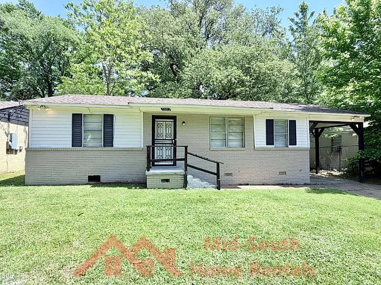 3682 Suzanne Dr — Photo 3