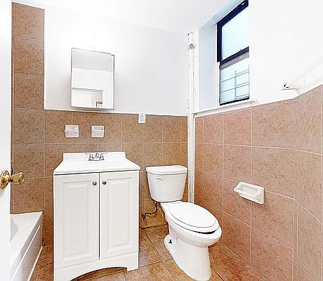 5th image of 113 W 113th St #5B