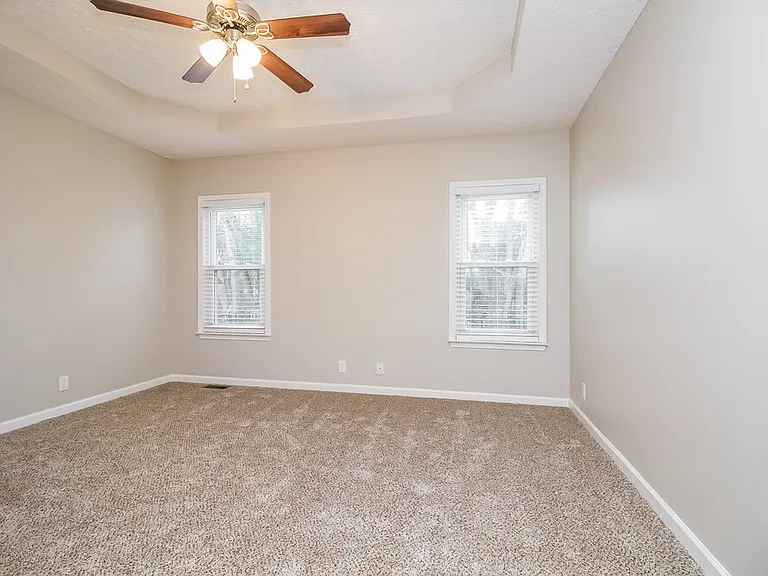2913 Waywood Dr — Photo 9