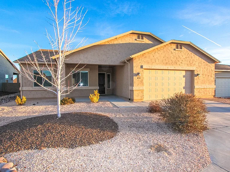 6144 E Belton Ln — Photo 1