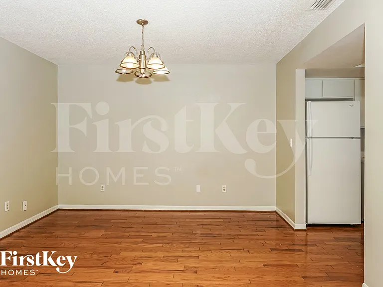 1315 Wilderness Ln — Photo 5