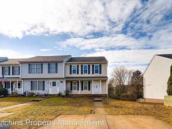 2nd image of 1409 Landis Cir